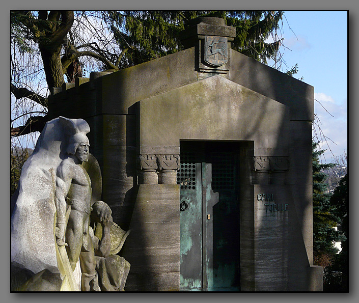 Unterbarmer Friedhof, Grab Carl Toelle 2010